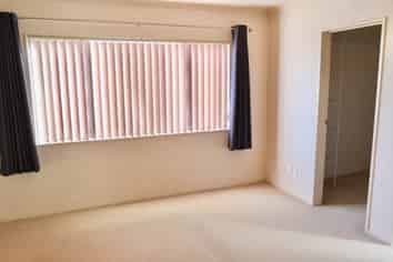 43 Baverstock Road, Flat Bush