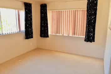 43 Baverstock Road, Flat Bush