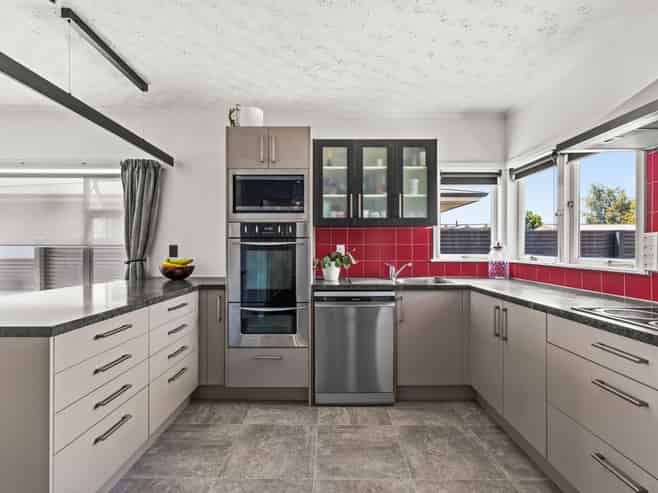 58 Harold Holt Avenue, Onekawa