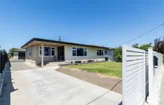 58 Harold Holt Avenue, Onekawa