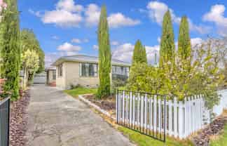 40 Kathleen Crescent, Hornby