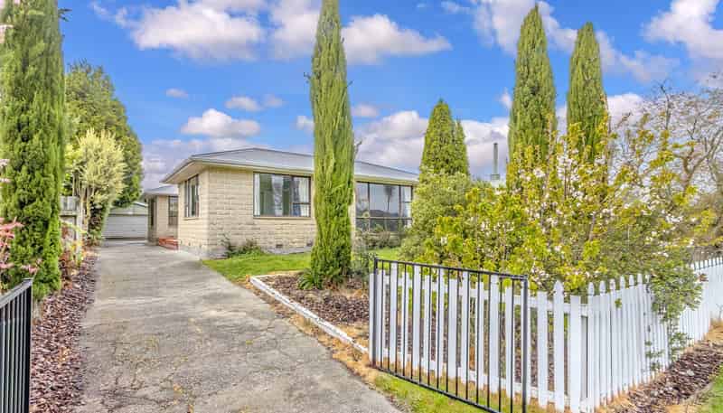 40 Kathleen Crescent, Hornby