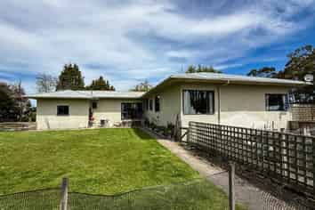159 Ardlussa Road, Longridge North