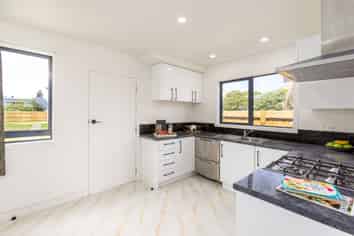 21 Shortland Street, Wainoni