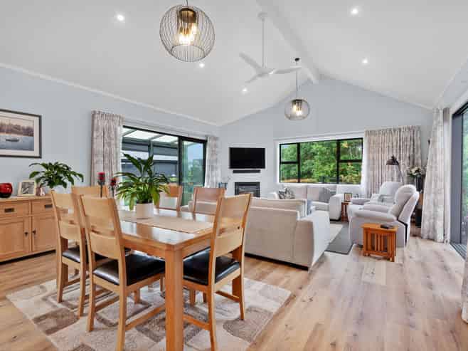 105 Mangawhai Heads Road, Mangawhai Heads