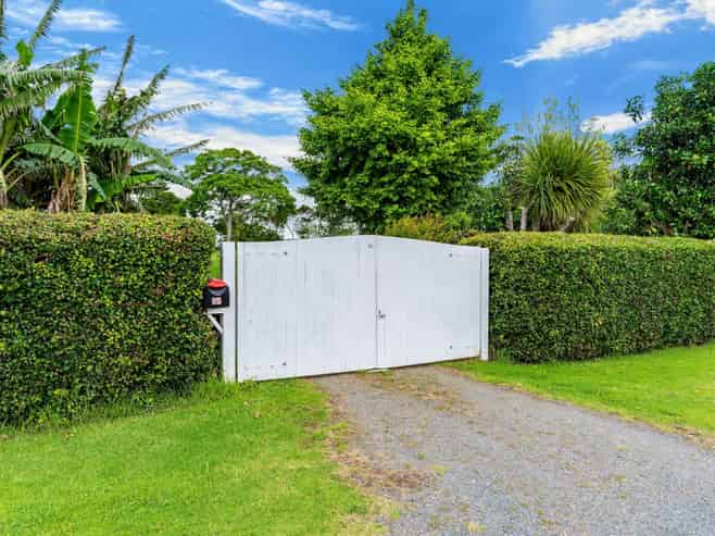 28 Pyle Road West, One Tree Point