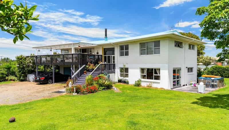 28 Pyle Road West, One Tree Point