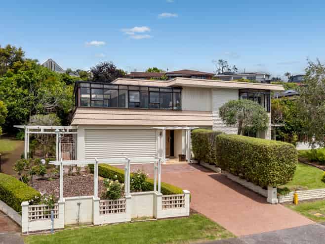31 & 33 Castleton Drive, Mellons Bay