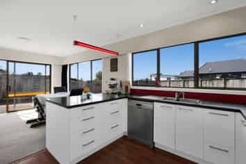 323 Mangorei Road, Merrilands