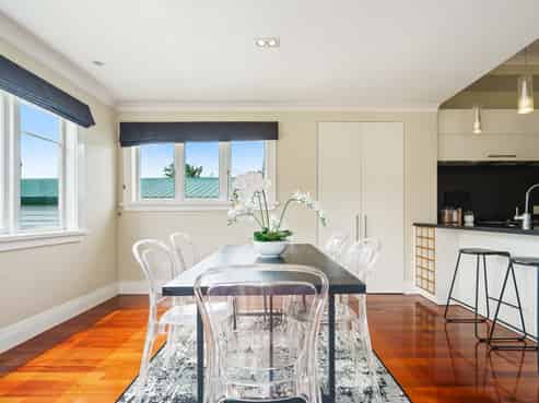 3 Bernard Street, Avenues