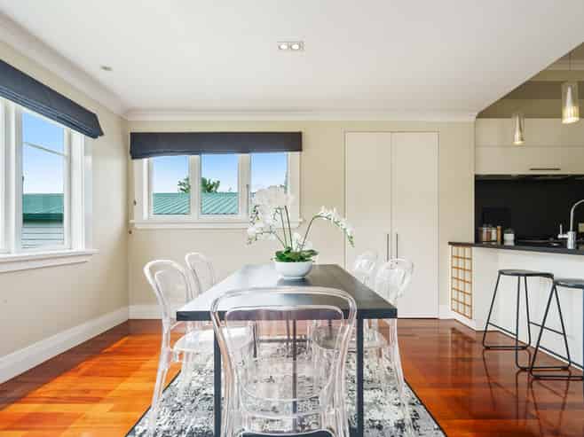 3 Bernard Street, Avenues