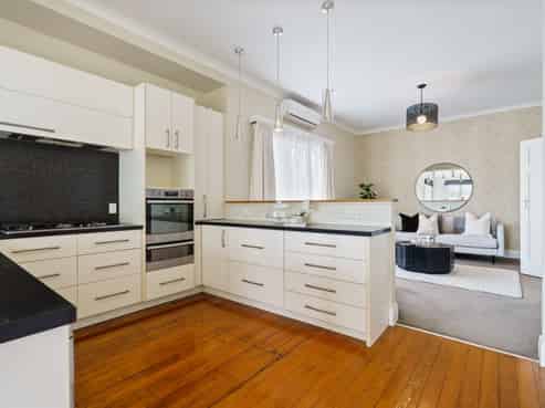 3 Bernard Street, Avenues