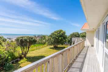 7 Nuhaka Place, Paraparaumu Beach