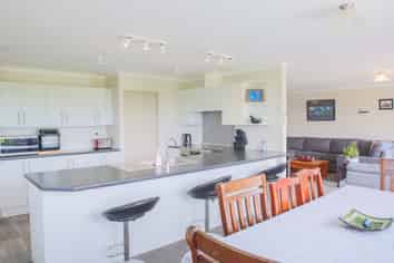 166 Wilcox Road, Seaward Bush