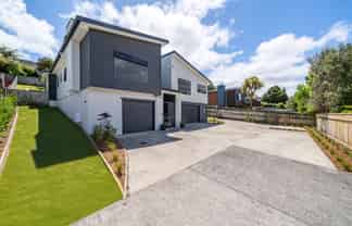 22 Birkinshaw Grove, Riverstone Terraces