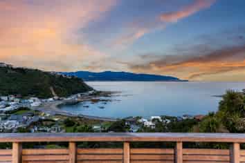 42 Milne Terrace, Island Bay