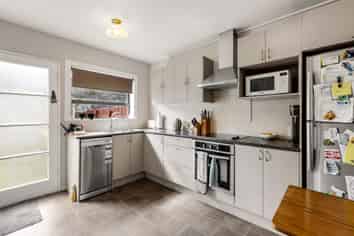 5/21 Dee Street, Island Bay