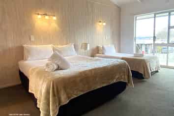 25 and 31/ Lake Terrace, Taupo