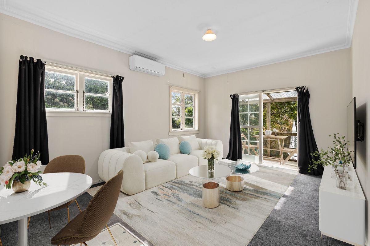 SPACIOUS, SUNNY STARTER!