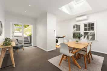 2/5 Grove Road, Kelburn