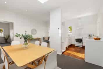 2/5 Grove Road, Kelburn