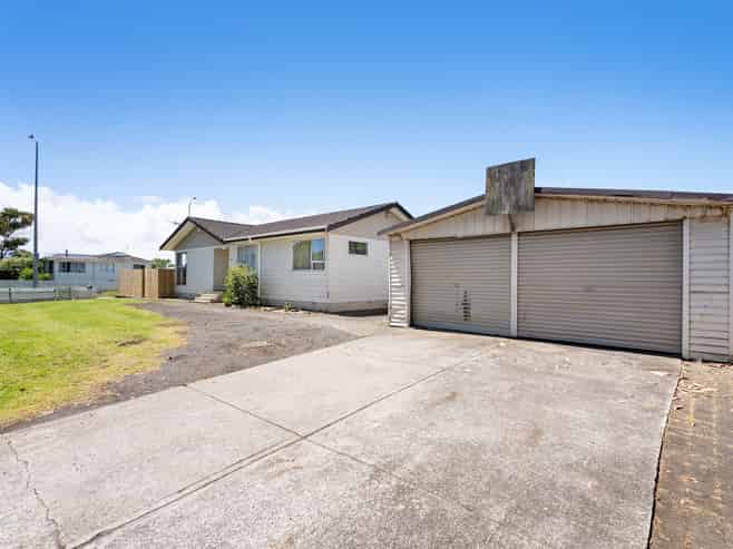 210 Wordsworth Road, Clendon Park