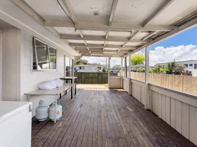 210 Wordsworth Road, Clendon Park
