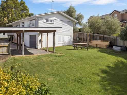 46 Helena Street, Massey