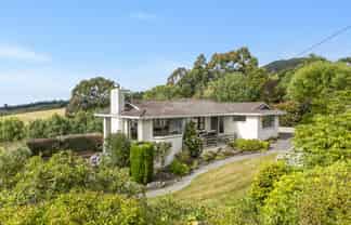 21 Saddle Hill Road , Fairfield
