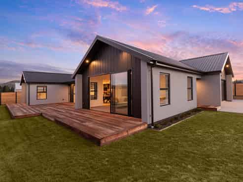 4 Packer Road, Wanaka