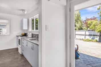 16 Morris Road, Amberley