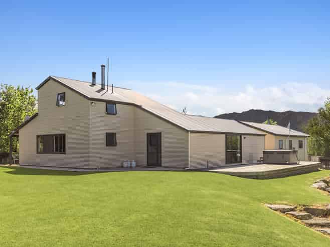 1087 Lake Hawea-Albert Town Road, Lake Hawea