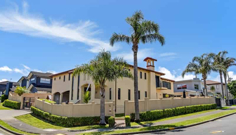 16 Tranquility Rise, Mellons Bay