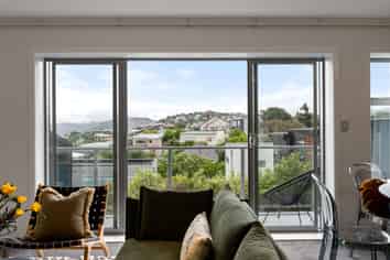 52B Mandalay Terrace, Khandallah