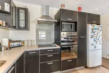 16 Heta Road, Highlands Park