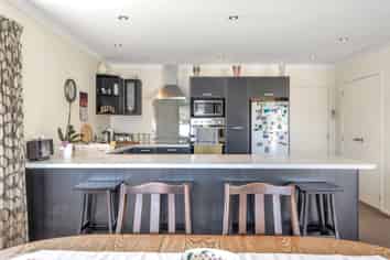 16 Heta Road, Highlands Park