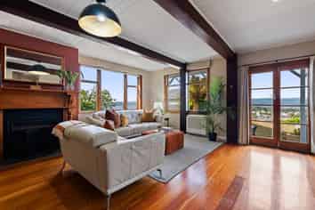 34 Sugarloaf Road, Brooklyn