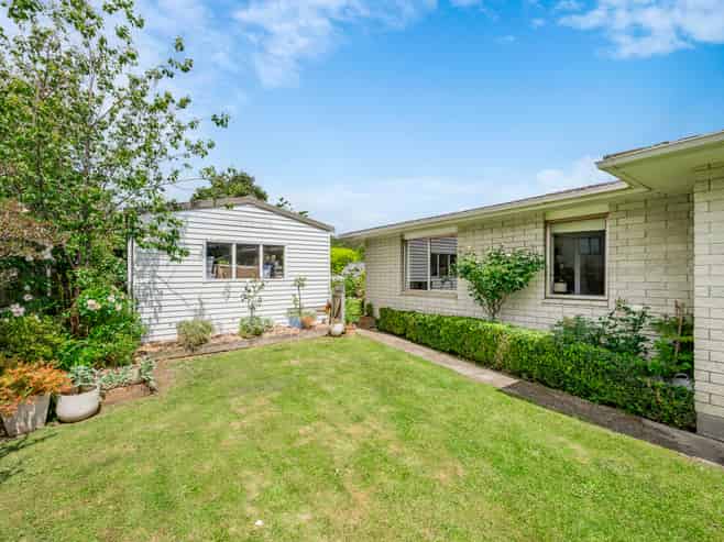 38B Riwai Street, Paraparaumu