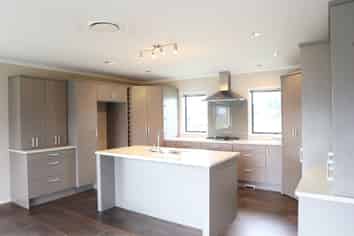 10 Orchard Lane, Huapai