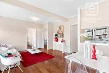 2/160 Mount Smart Road, Royal Oak