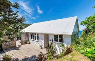 35a Happy Valley Road, Owhiro Bay