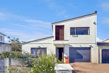 22 Spalding Rise, Golflands