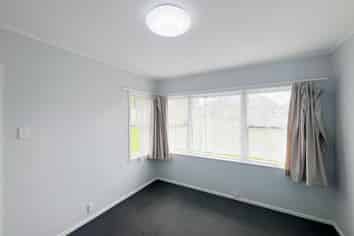 9 Reiman street, New Lynn