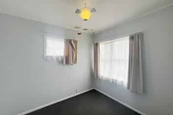 9 Reiman street, New Lynn