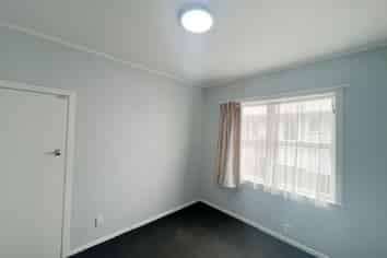 9 Reiman street, New Lynn