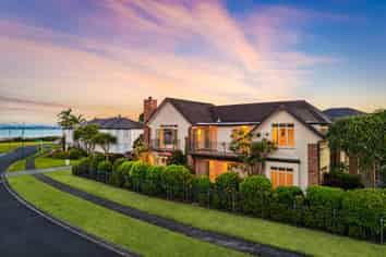 30 Waikura Drive, Te Atatu Peninsula