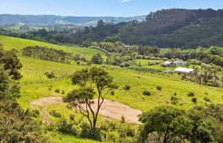 357 Ness Valley Road, Clevedon