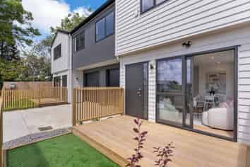 8B Devonshire Road, Unsworth Heights