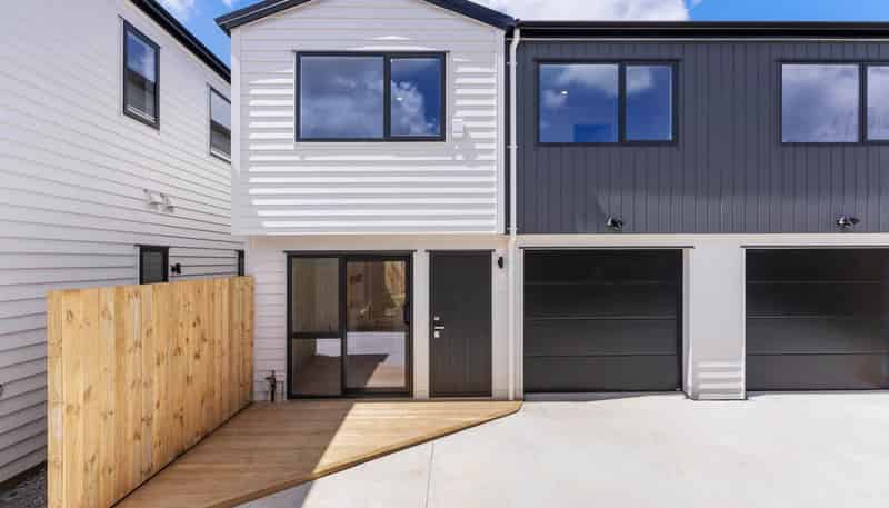 8C Devonshire Road, Unsworth Heights