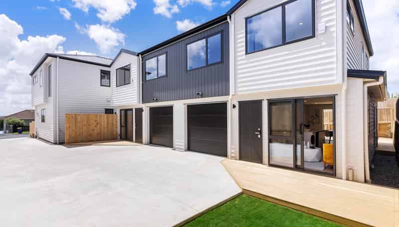 8D Devonshire Road, Unsworth Heights